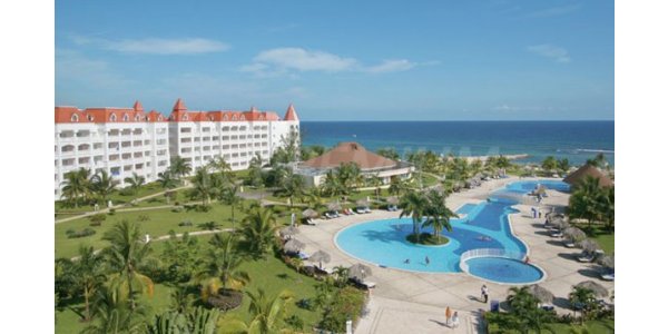 Grand Bahia Principe Cayacoa resort